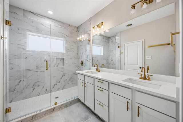 2207 Des Chaumes Street, Houston, TX 77026