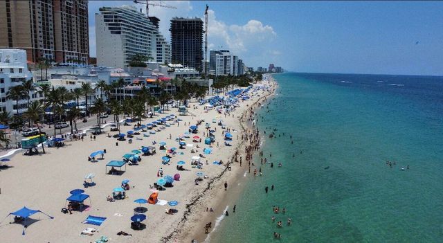 3000 Riomar Street 210, Fort Lauderdale, FL 33304