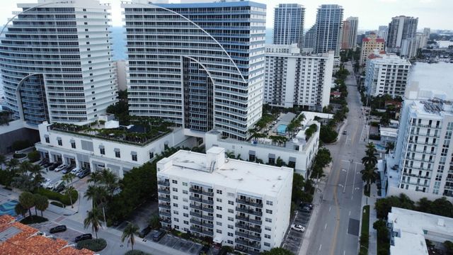 3000 Riomar Street 210, Fort Lauderdale, FL 33304