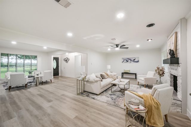 5403 Croix Road, Manvel, TX 77578