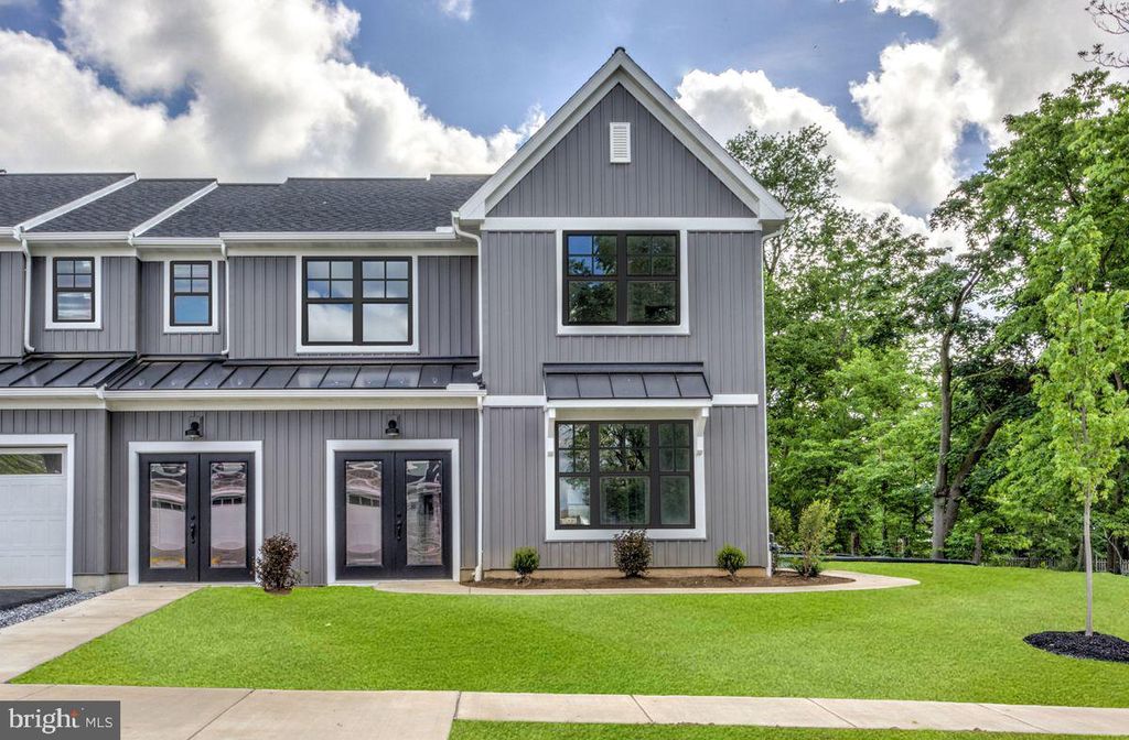 104 VILLAGE DRIVE, Millersville, PA 17551
