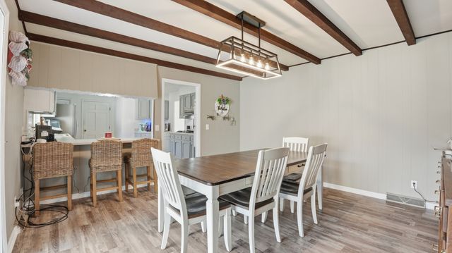 8 Hilltop Rd, Fayetteville, TN 37334