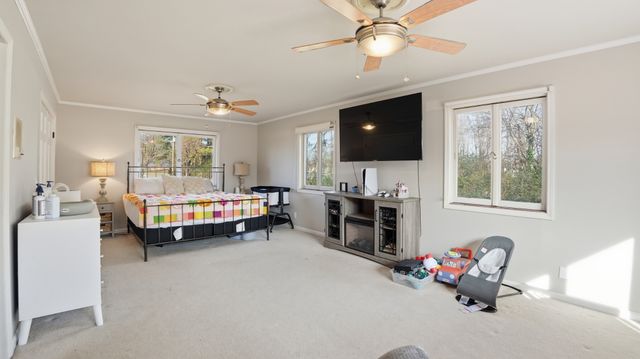 8 Hilltop Rd, Fayetteville, TN 37334