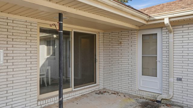 8 Hilltop Rd, Fayetteville, TN 37334