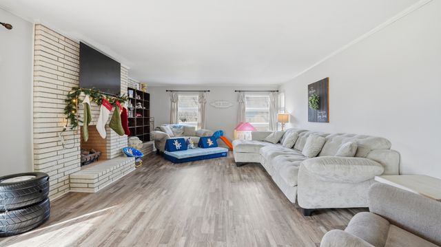 8 Hilltop Rd, Fayetteville, TN 37334