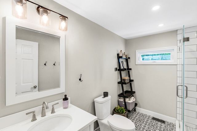 20 Hoyts Ln, Newburyport, MA 01950