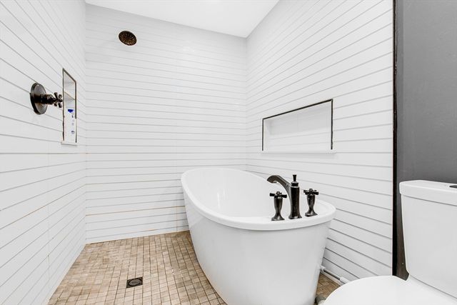 20 Hoyts Ln, Newburyport, MA 01950