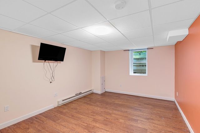 20 Hoyts Ln, Newburyport, MA 01950