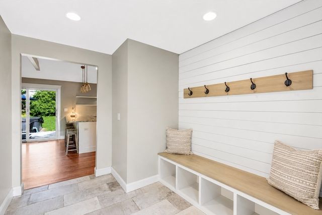 20 Hoyts Ln, Newburyport, MA 01950