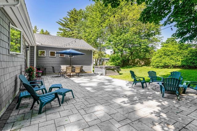 20 Hoyts Ln, Newburyport, MA 01950