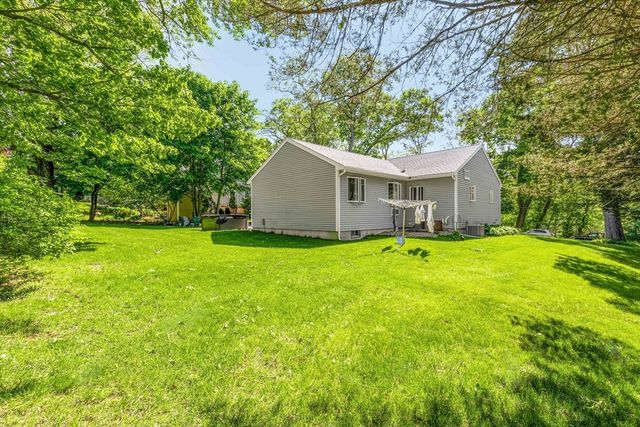 20 Hoyts Ln, Newburyport, MA 01950