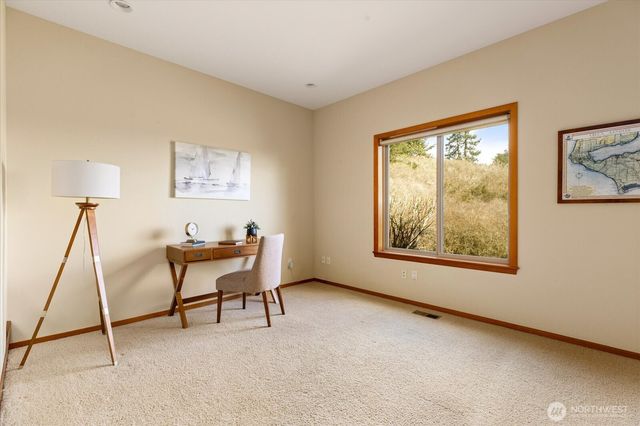 650 Skymeadow Drive, Coupeville, WA 98239