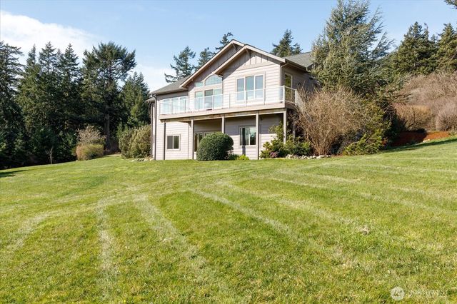 650 Skymeadow Drive, Coupeville, WA 98239