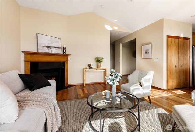 650 Skymeadow Drive, Coupeville, WA 98239