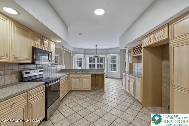 267 Scenic Drive, Tobyhanna Twp, PA 18610