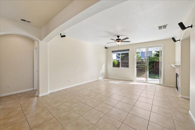 715 Downing Cir, Lincoln, CA 95648