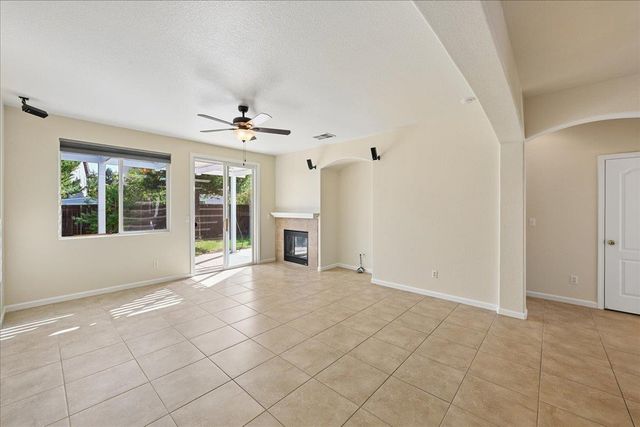 715 Downing Cir, Lincoln, CA 95648