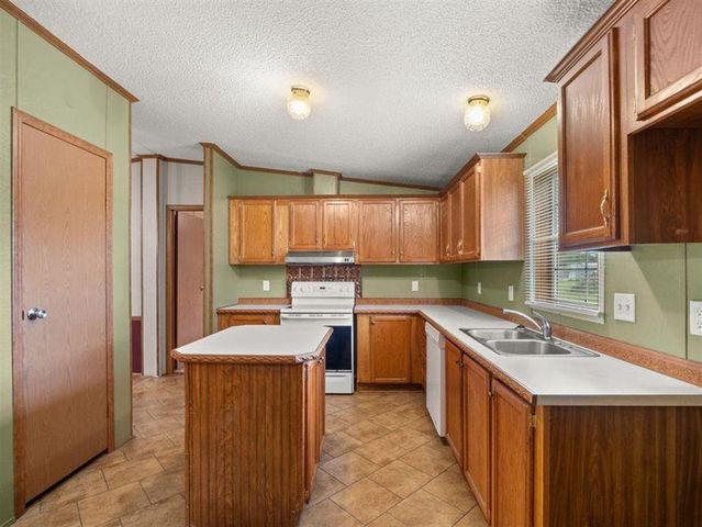 788 Joshua Ryan Street, Sulphur, LA 70665