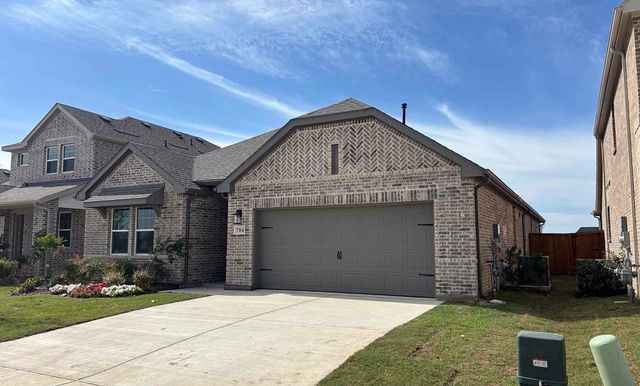 704 Tyronza Drive, Justin, TX 76247