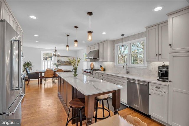 126 ASHFORD RD, Cherry Hill, NJ 08003