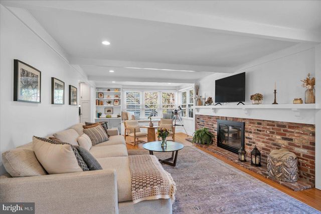 126 ASHFORD RD, Cherry Hill, NJ 08003