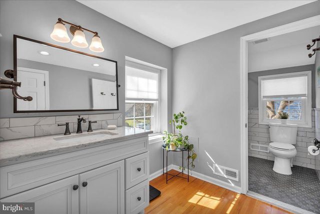 126 ASHFORD RD, Cherry Hill, NJ 08003