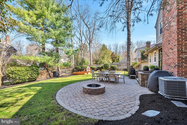 126 ASHFORD RD, Cherry Hill, NJ 08003