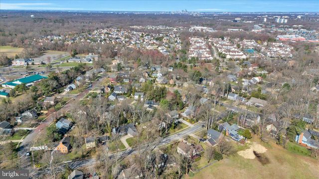 126 ASHFORD RD, Cherry Hill, NJ 08003