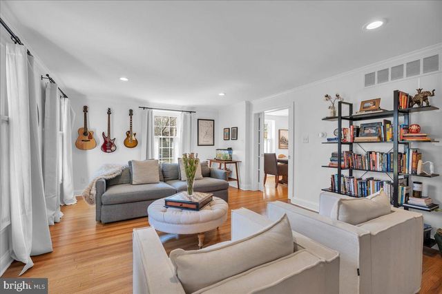 126 ASHFORD RD, Cherry Hill, NJ 08003