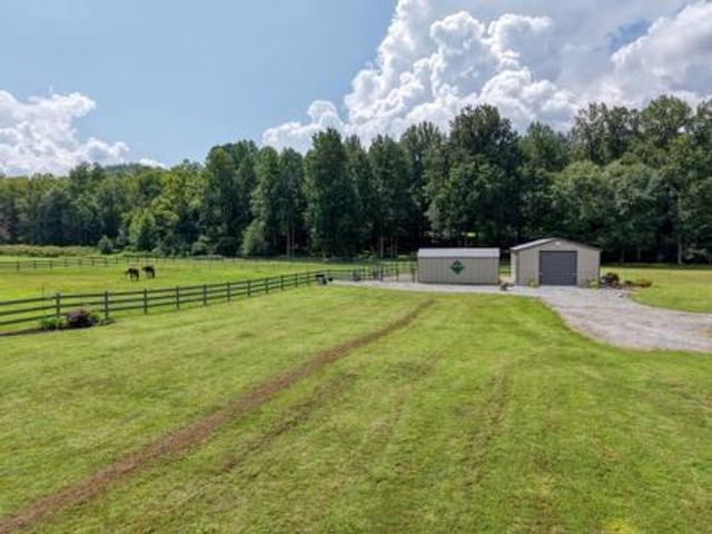 186 Rice Landing Ct., Hayesville, NC 28904