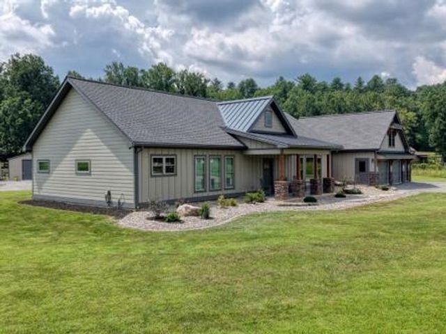 186 Rice Landing Ct., Hayesville, NC 28904