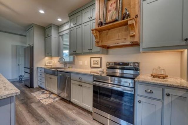 186 Rice Landing Ct., Hayesville, NC 28904
