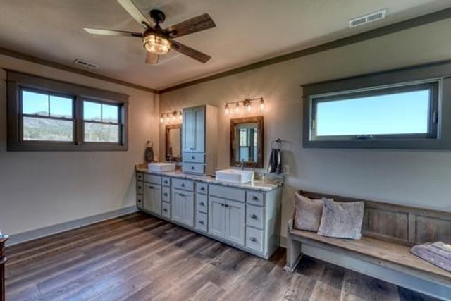 186 Rice Landing Ct., Hayesville, NC 28904