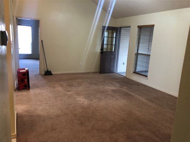 20 Connecticut Avenue, Midlothian, TX 76065