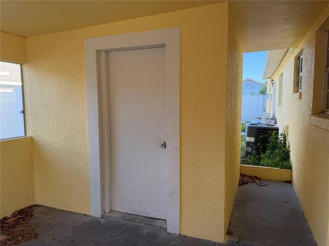 1205 AVENUE I, Haines City, FL 33844