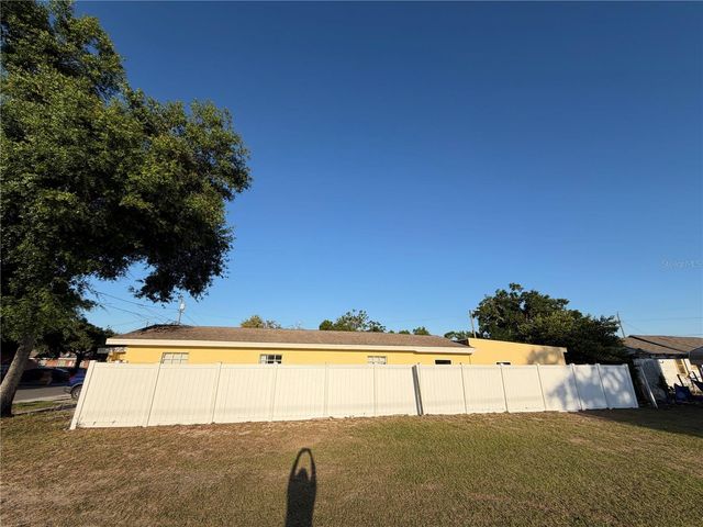 1205 AVENUE I, Haines City, FL 33844