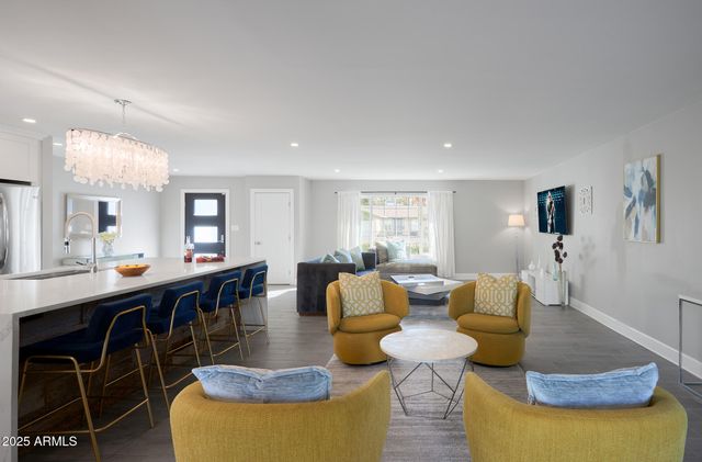 8620 E PLAZA Avenue, Scottsdale, AZ 85250