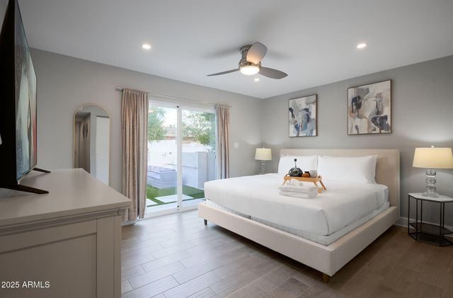 8620 E PLAZA Avenue, Scottsdale, AZ 85250