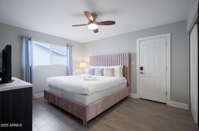 8620 E PLAZA Avenue, Scottsdale, AZ 85250