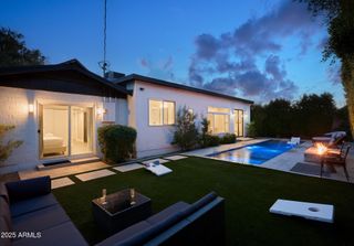 8620 E PLAZA Avenue, Scottsdale, AZ 85250