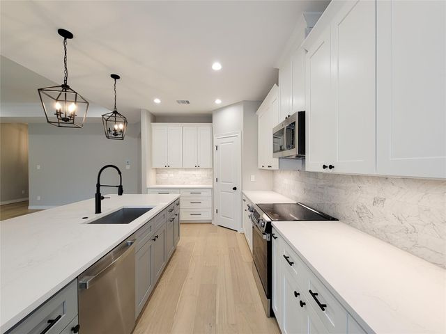 10312 Lakewood Drive, Conroe, TX 77385