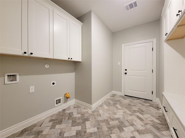 10312 Lakewood Drive, Conroe, TX 77385