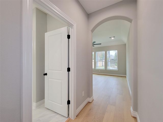 10312 Lakewood Drive, Conroe, TX 77385