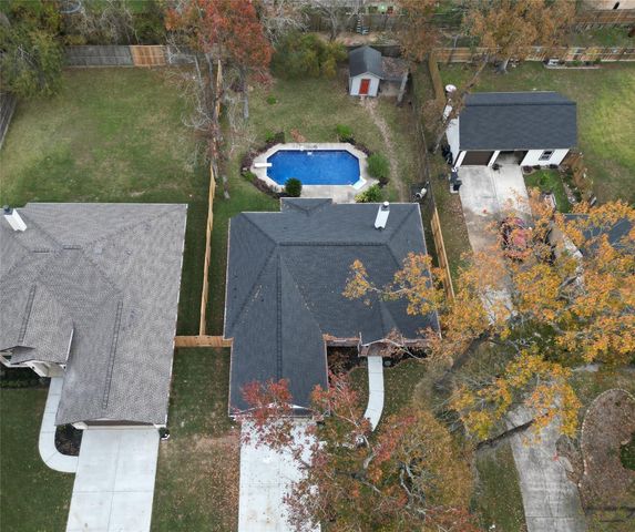 10312 Lakewood Drive, Conroe, TX 77385