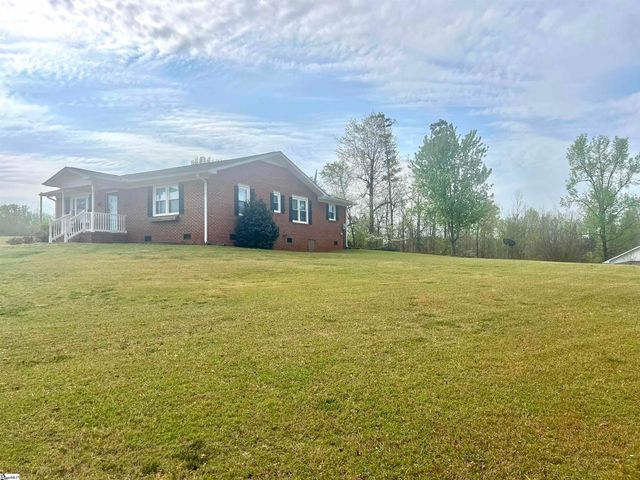 111 King James Road, Seneca, SC 29678