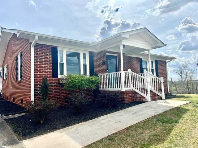 111 King James Road, Seneca, SC 29678