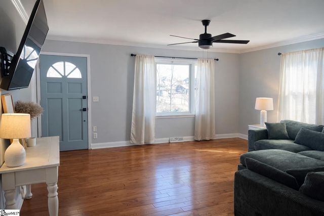 111 King James Road, Seneca, SC 29678