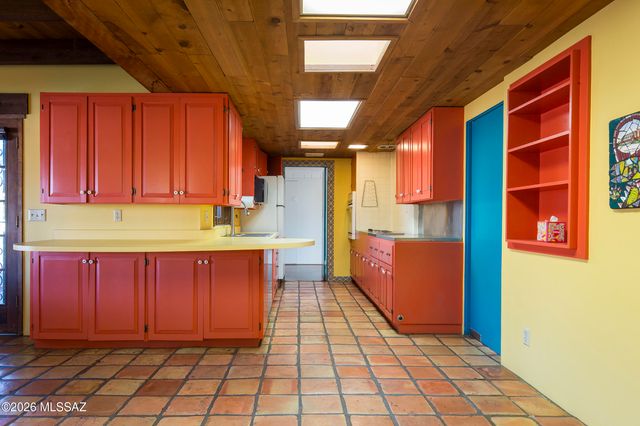 4130 E River Road, Tucson, AZ 85718