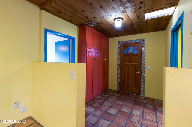 4130 E River Road, Tucson, AZ 85718