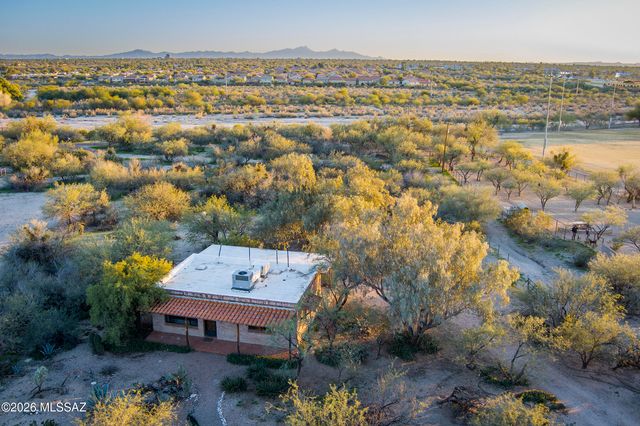 4130 E River Road, Tucson, AZ 85718